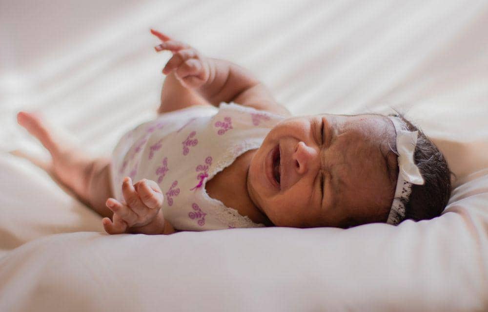 Bayi mungkin sedang sakit atau merasa nyeri