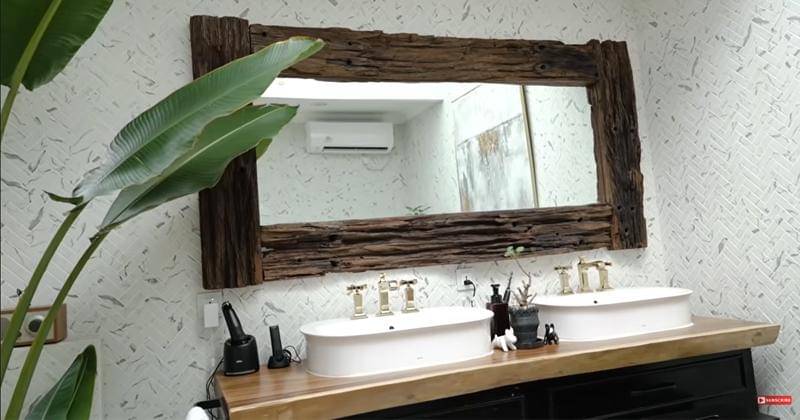 Youtube.com/Sharena Delon - Party Of Four