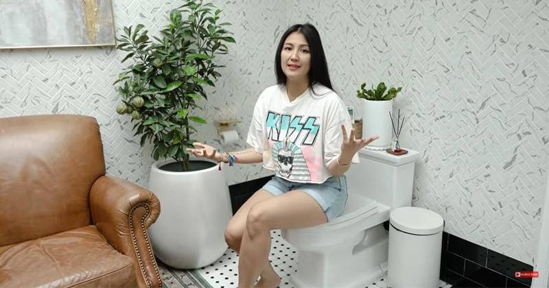 Youtube.com/Sharena Delon - Party Of Four