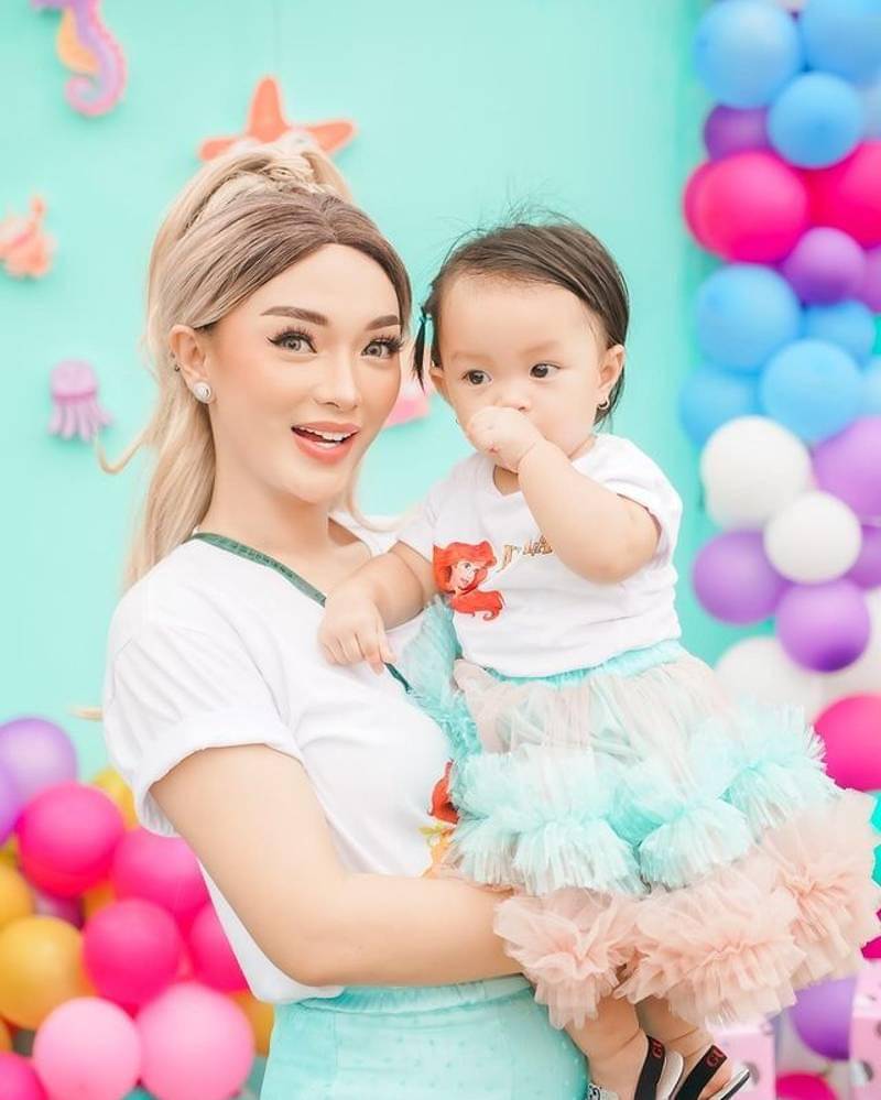 Instagram.com/zaskia_gotix