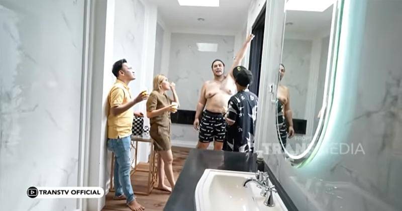 Youtube.com/TRANS TV Official