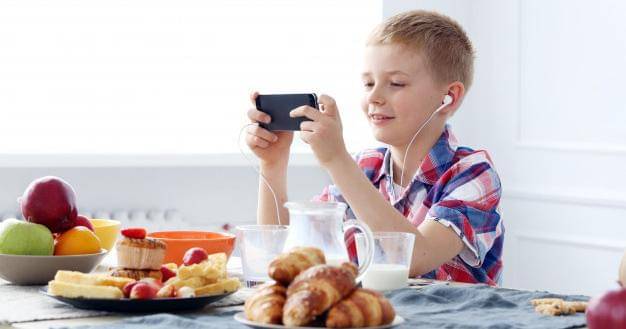 Freepik/Racool_studio