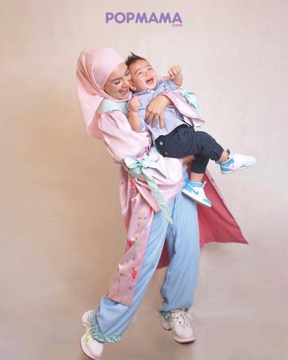 Photoshoot dilakukan dengan menerapkan protokol kesehatan sesuai anjuran pemerintah - Popmama.com/Michael Andrew