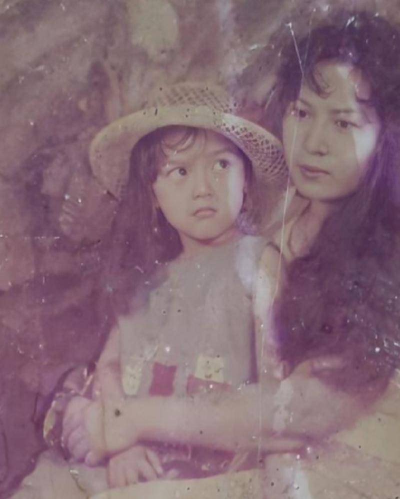 instagram.com/sitibadriahh