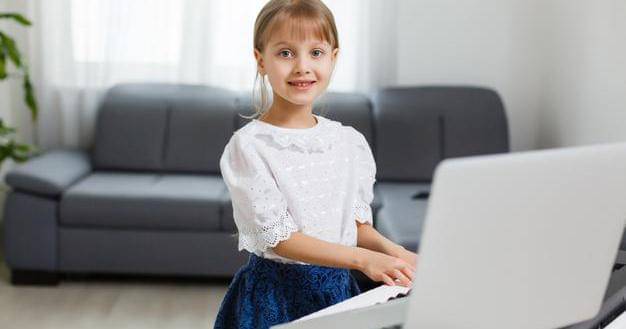 Freepik/graystudiopro1