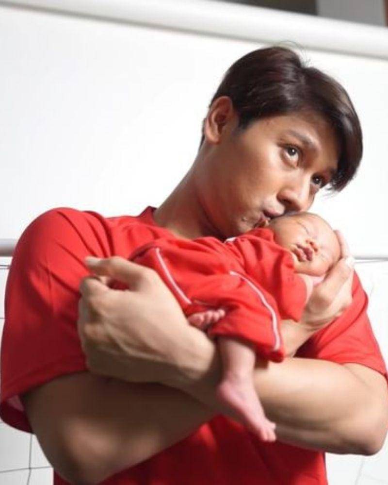 Youtube.com/Leslar Entertainment