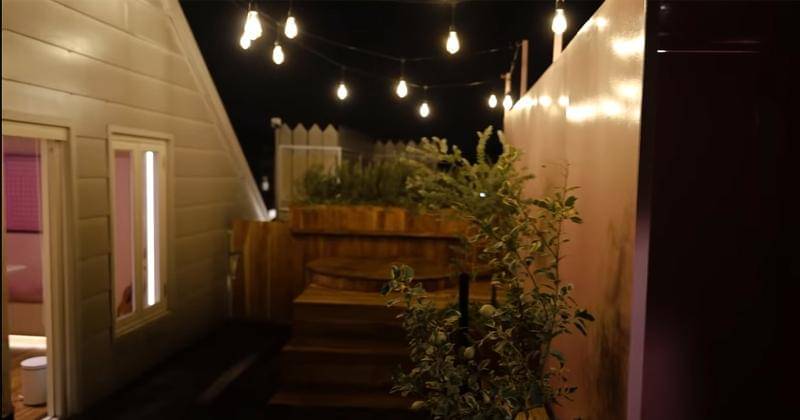 Youtube.com/Sharena Delon - Party Of Four