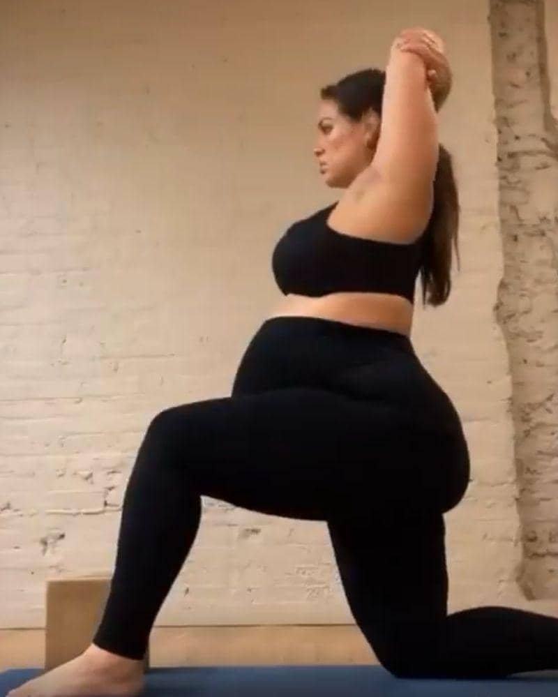 Instagram.com/ashleygraham
