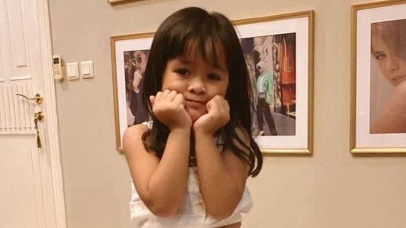 Instagram.com/adreenahanahutapea