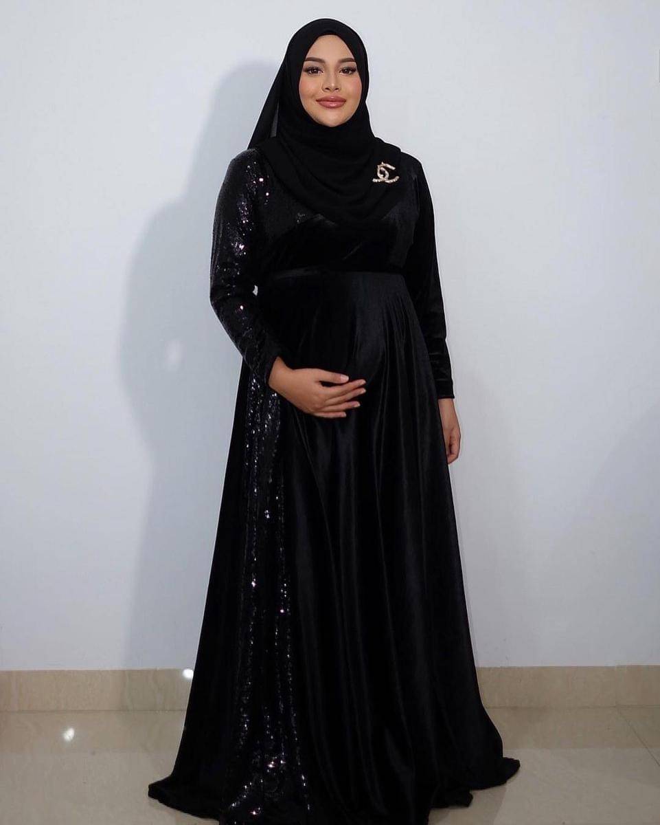 Instagram.com/aurelie.hermansyah