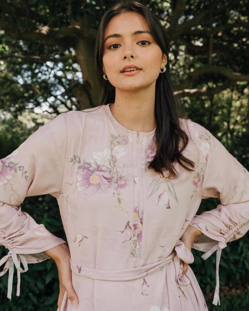 Instagram/amandarawles