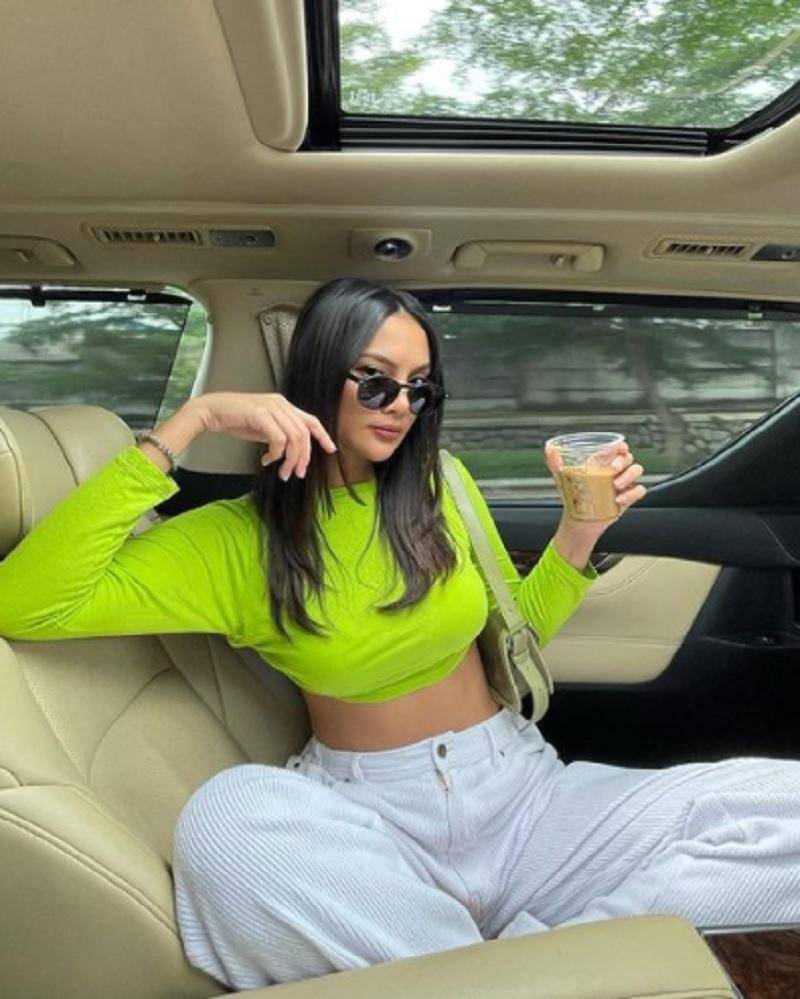 instagram.com/eri.carl