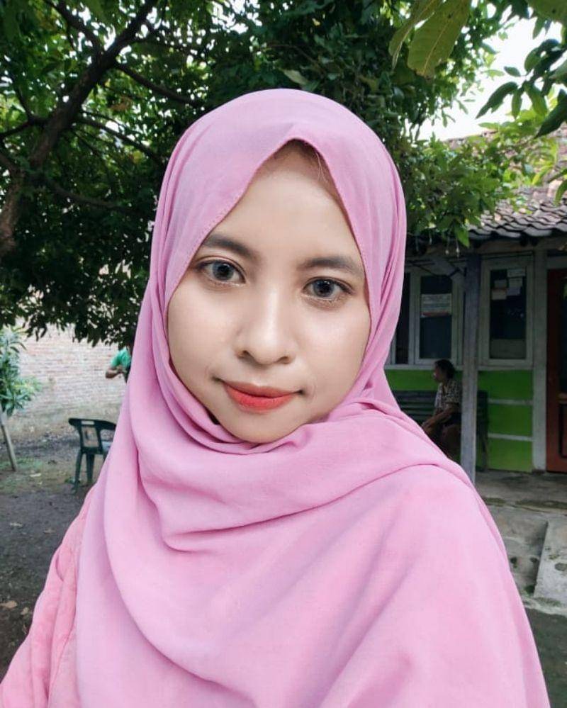 Instagram.com/dewi_setyaningrum98