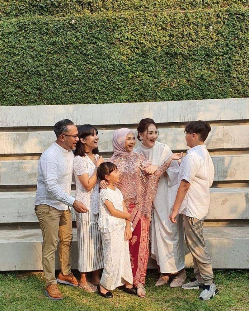 Instagram.com/monaratuliu