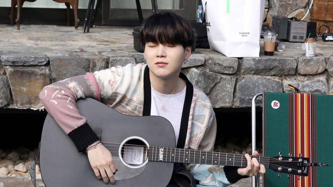 Facebook.com/bangtan.official