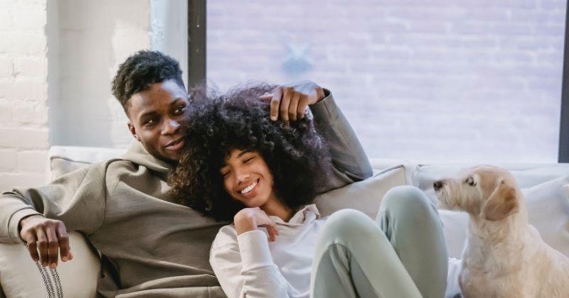 Tingkat Kecocokan Zodiak Aquarius dan Gemini dalam Percintaan