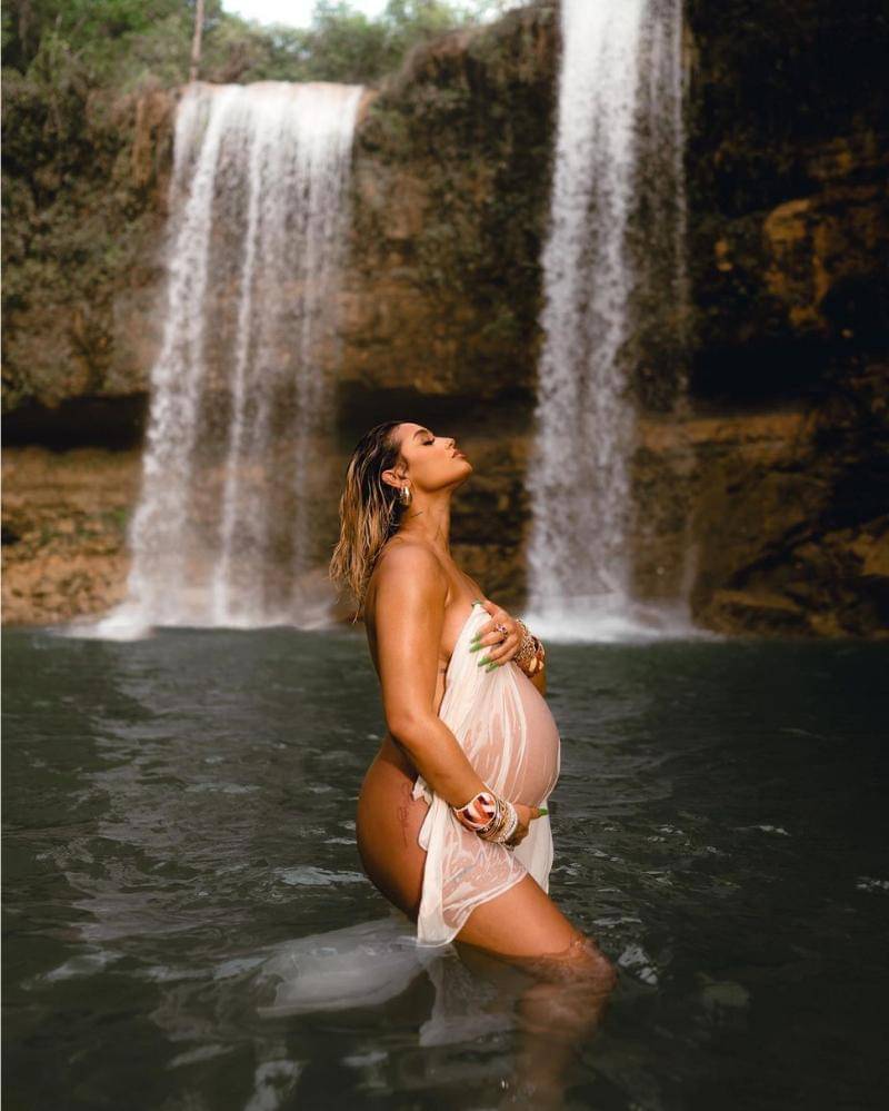 instagram.com/iamdanileigh