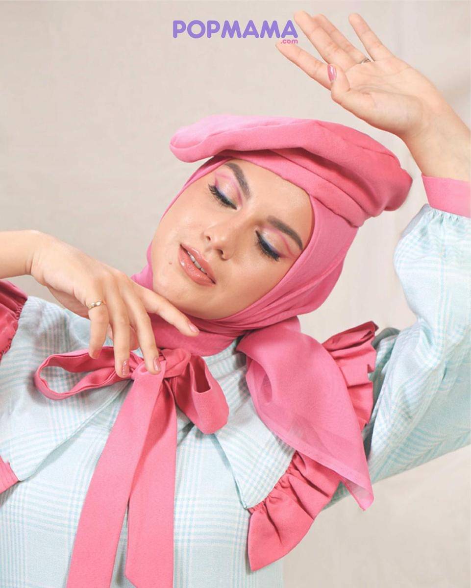 Photoshoot dilakukan dengan menerapkan protokol kesehatan sesuai anjuran pemerintah - Popmama.com/Michael Andrew