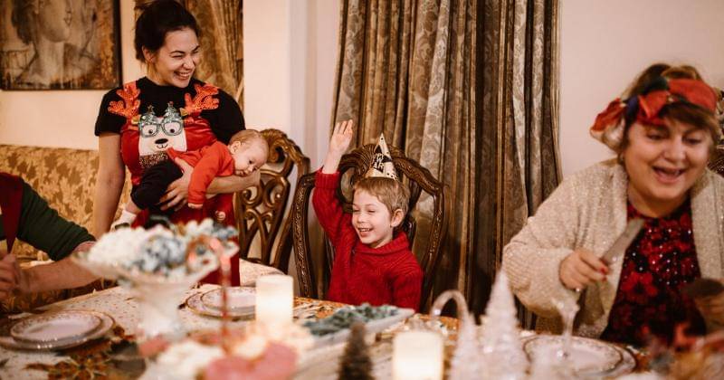 Pexels/RODNAE Production