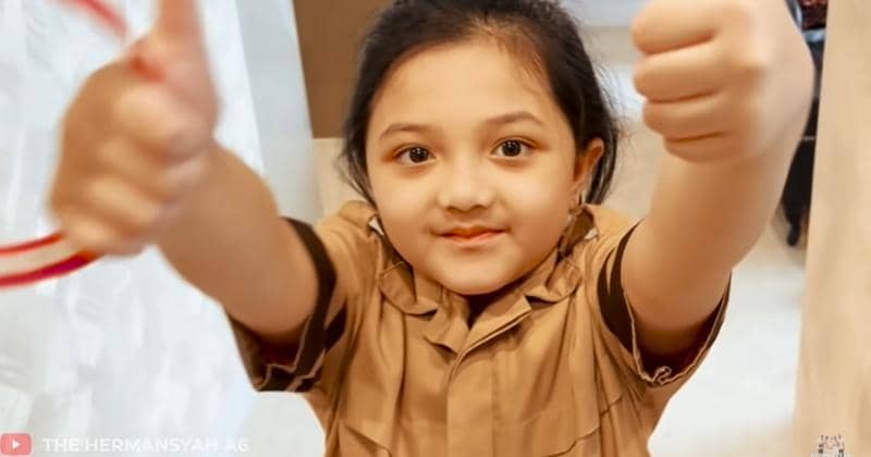 Bikin Bangga, Arsy Hermansyah Terima Rapor dengan Nilai Memuaskan!