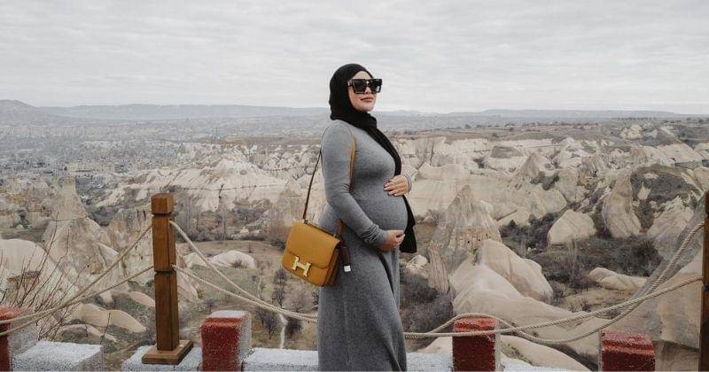 Instagram.com/aurelie.hermansyah