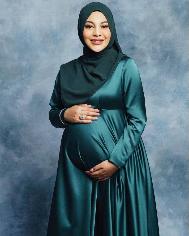 Instagram.com/aurelie.hermansyah