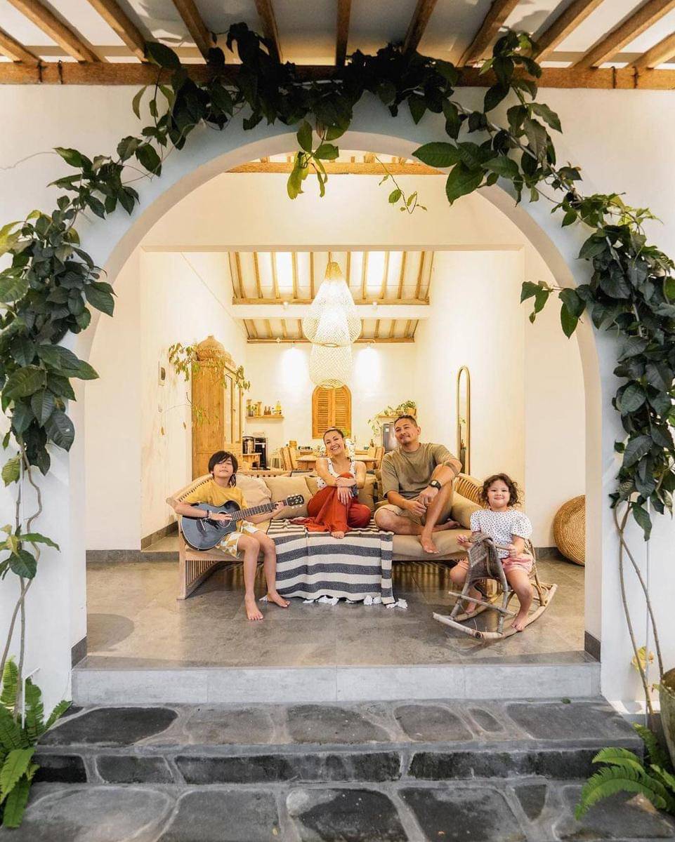 Instagram.com/mrssharena