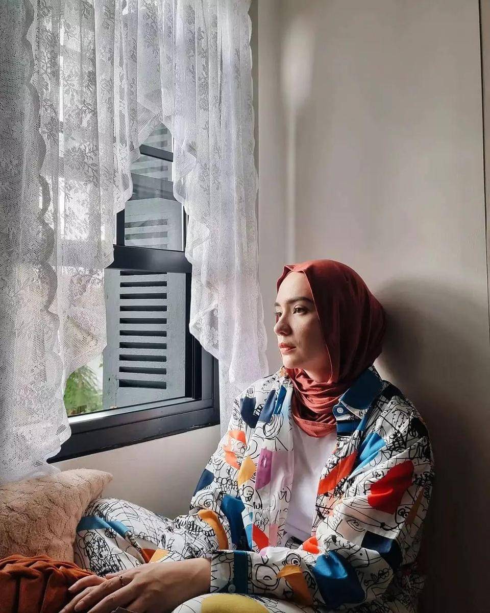 Instagram.com/putriannesalokaa