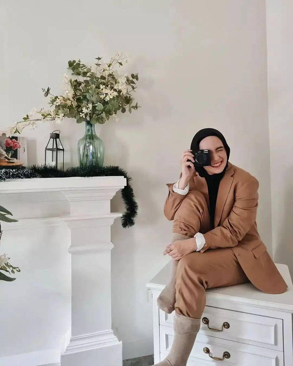 Instagram.com/putriannesalokaa