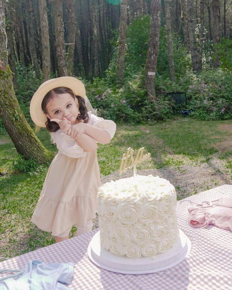 Instagram.com/hamidahrachmayanti