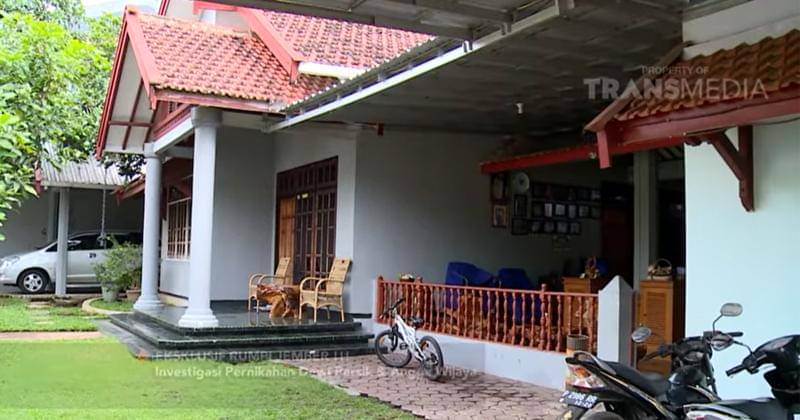 Youtube.com/TRANS TV Official