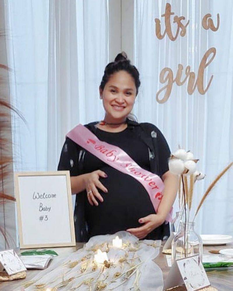 Instagram.com/revtiayunatasya