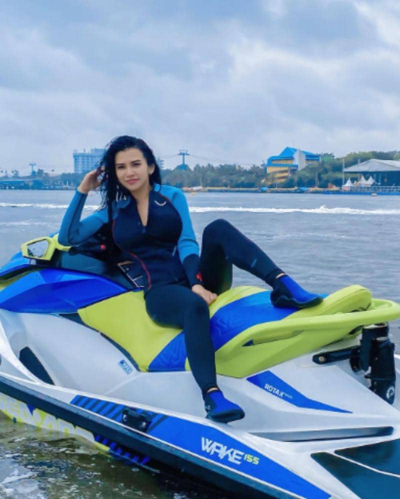 Instagram.com/maria_vaniaa