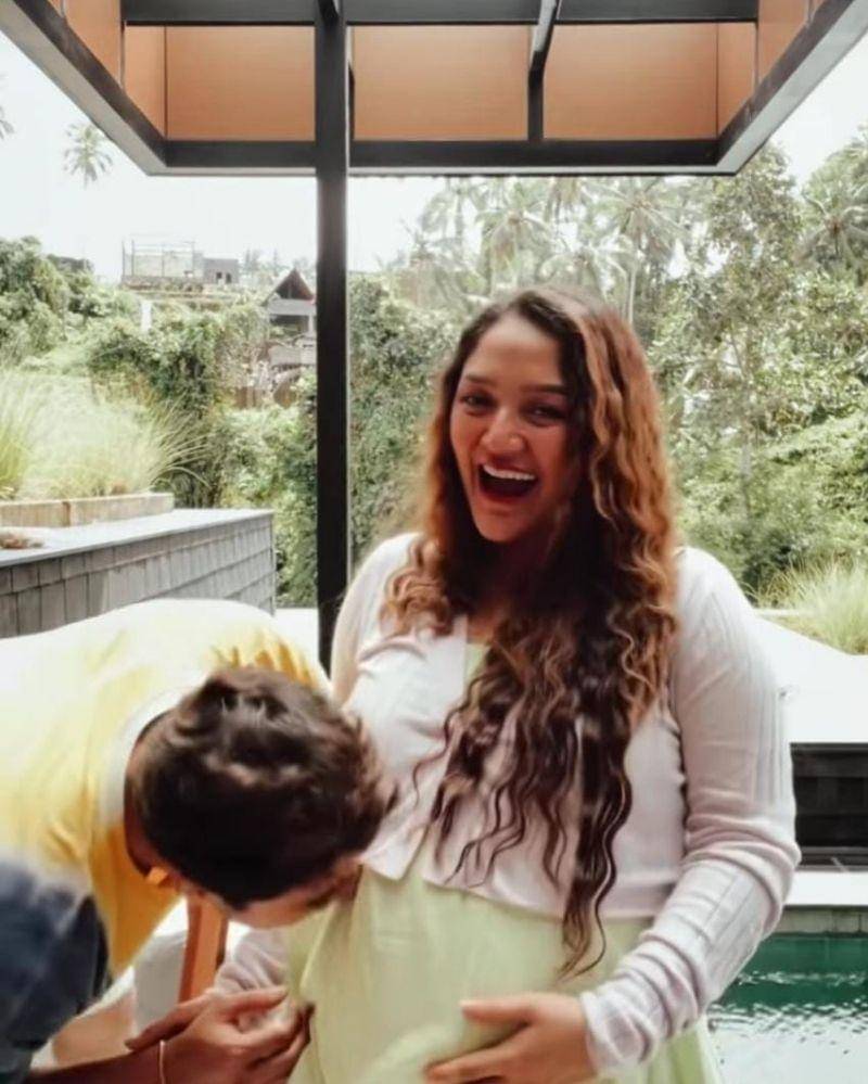 Instagram.com/@sitibadriahh