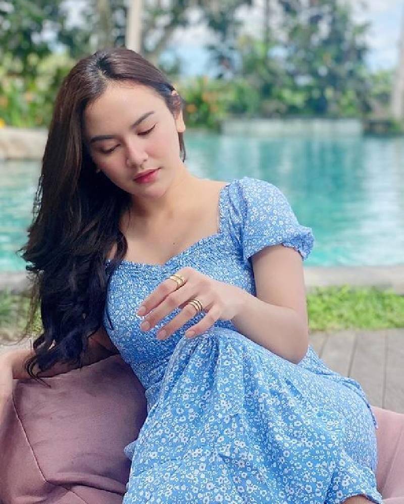 Instagram.com/mahaliniraharja