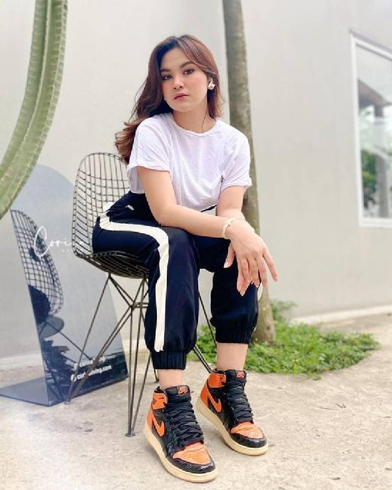 Instagram.com/mahaliniraharja