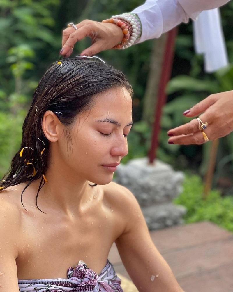 instagram.com/pevpearce