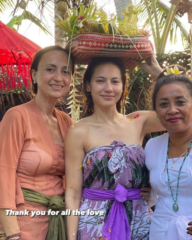 instagram.com/pevpearce