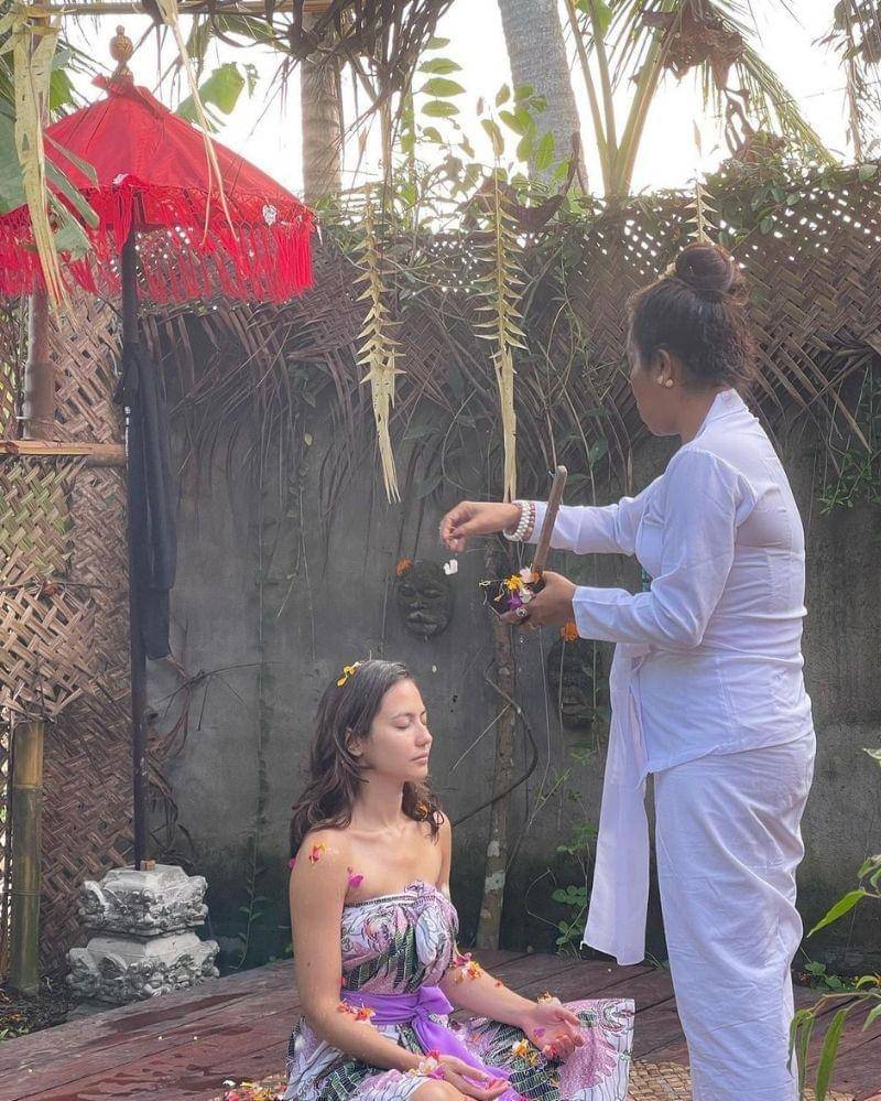 Instagram.com/Pevpearce