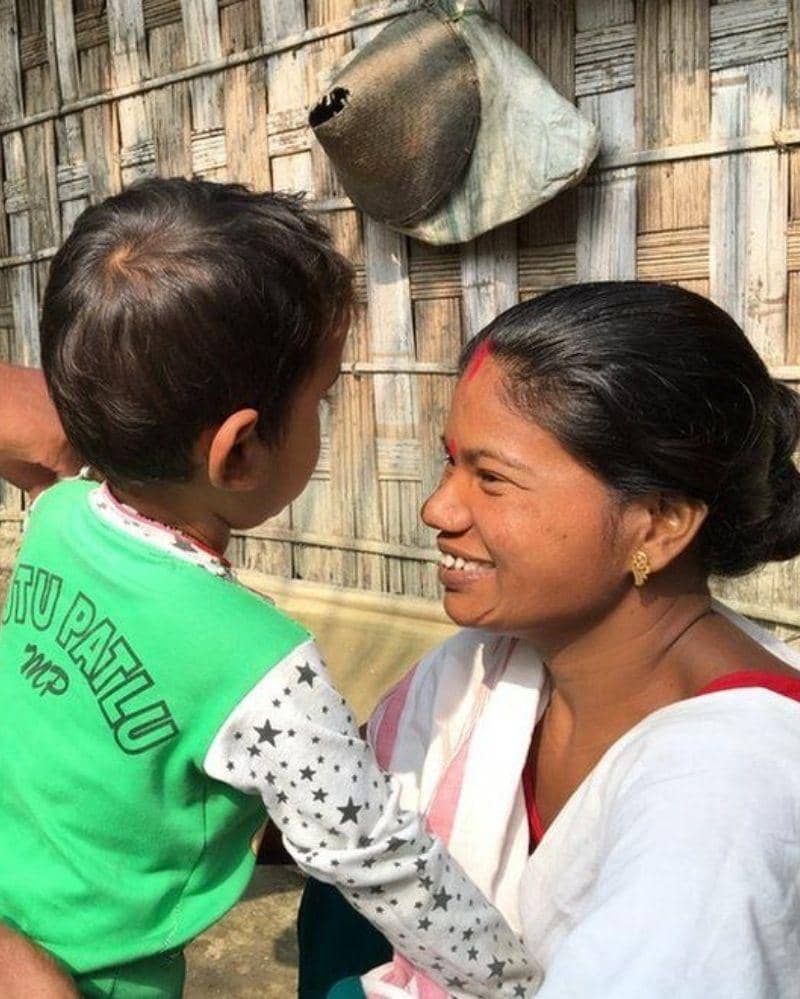 Shewali Bowo dan putranya Riyan - bbc.com