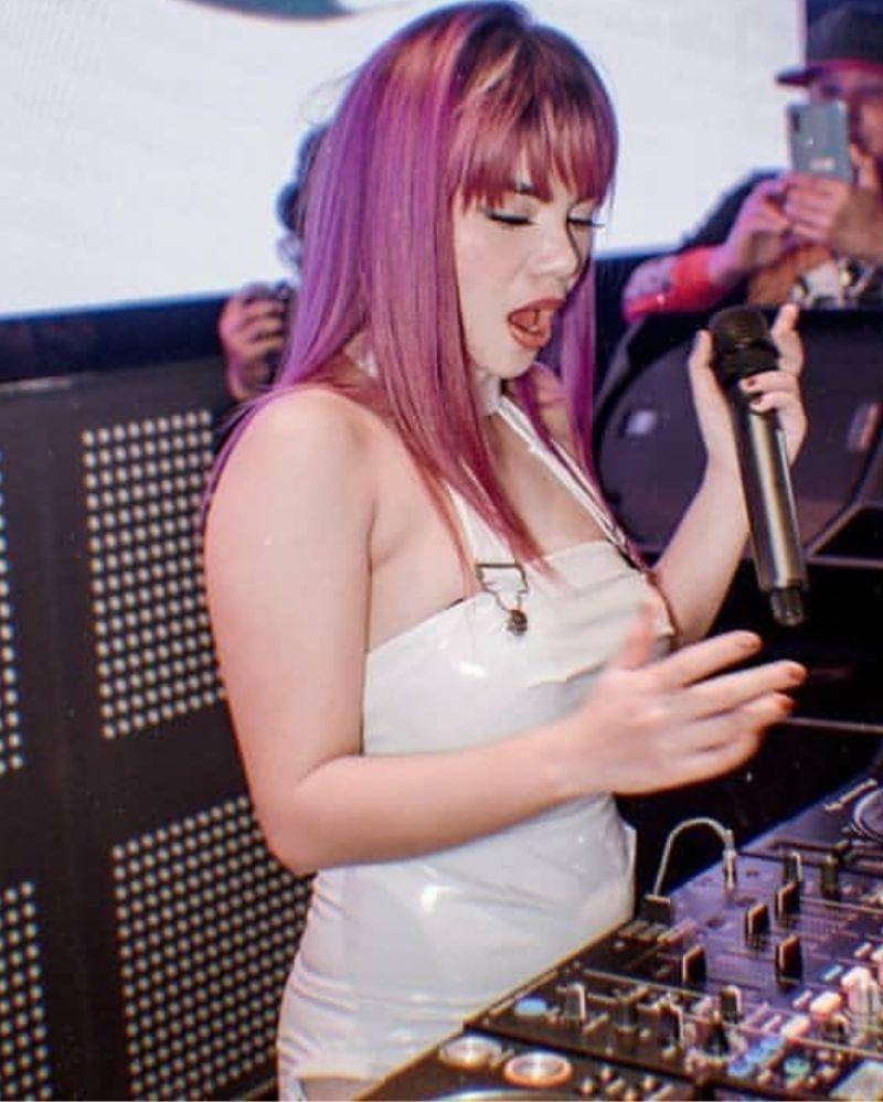 Instagram.com/dinar_candy