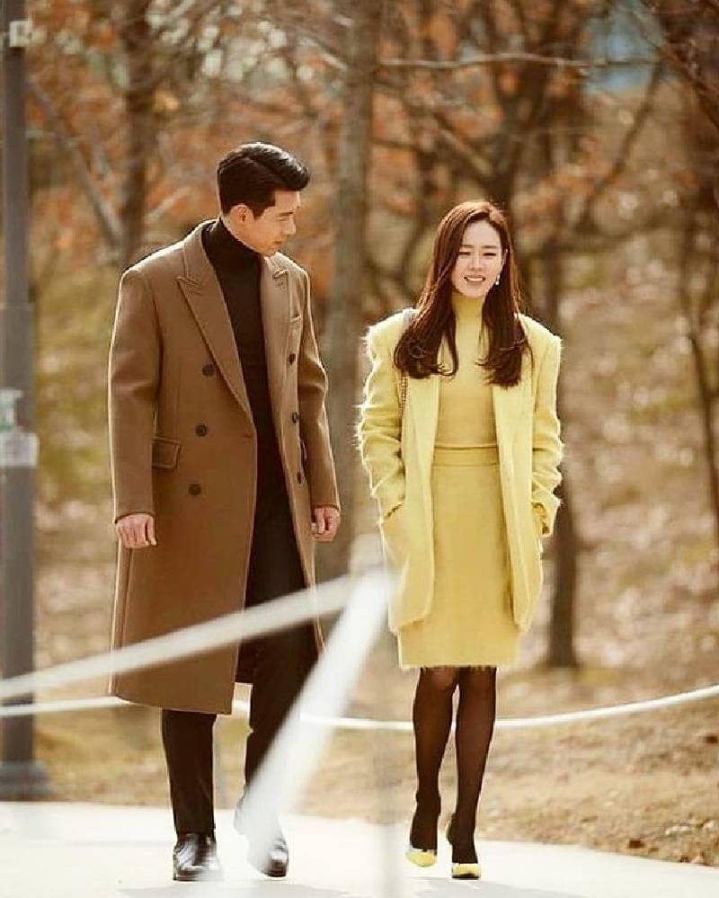 Instagram.com/hyunbin.sonyejin