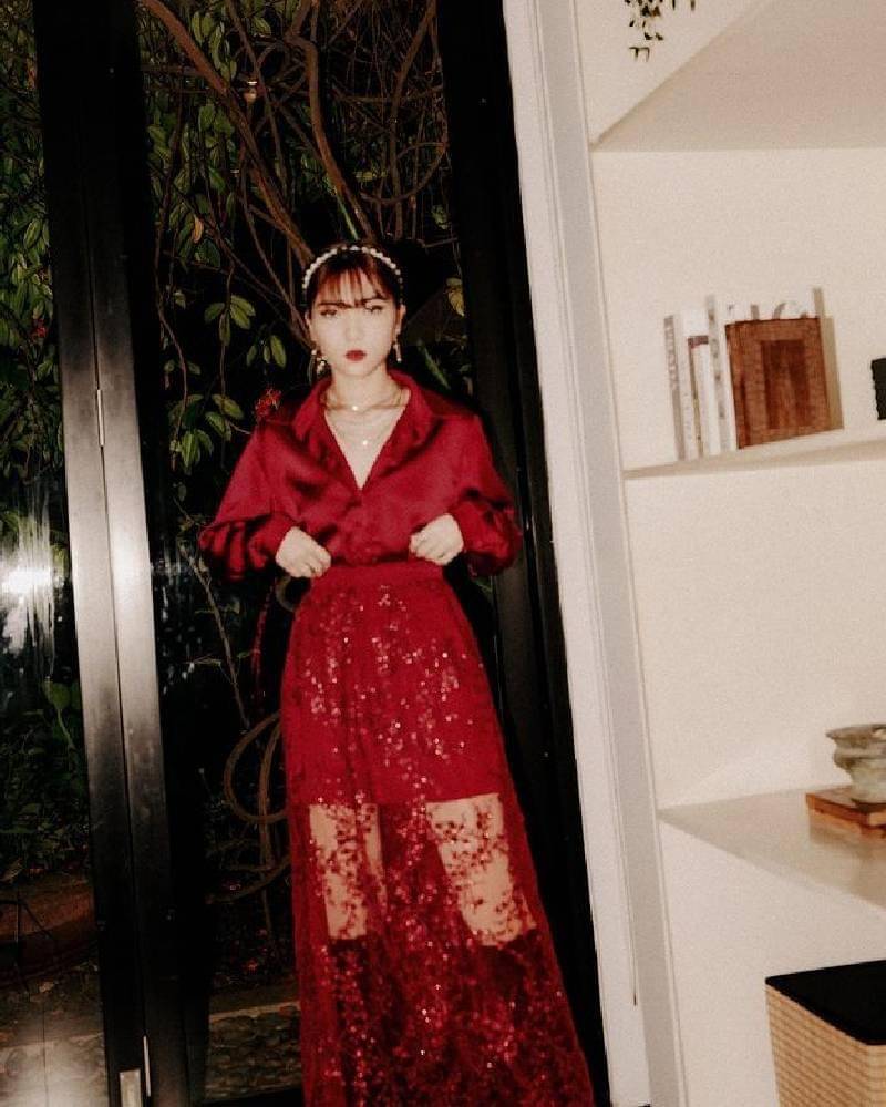 Instagram.com/isyanasarasvati