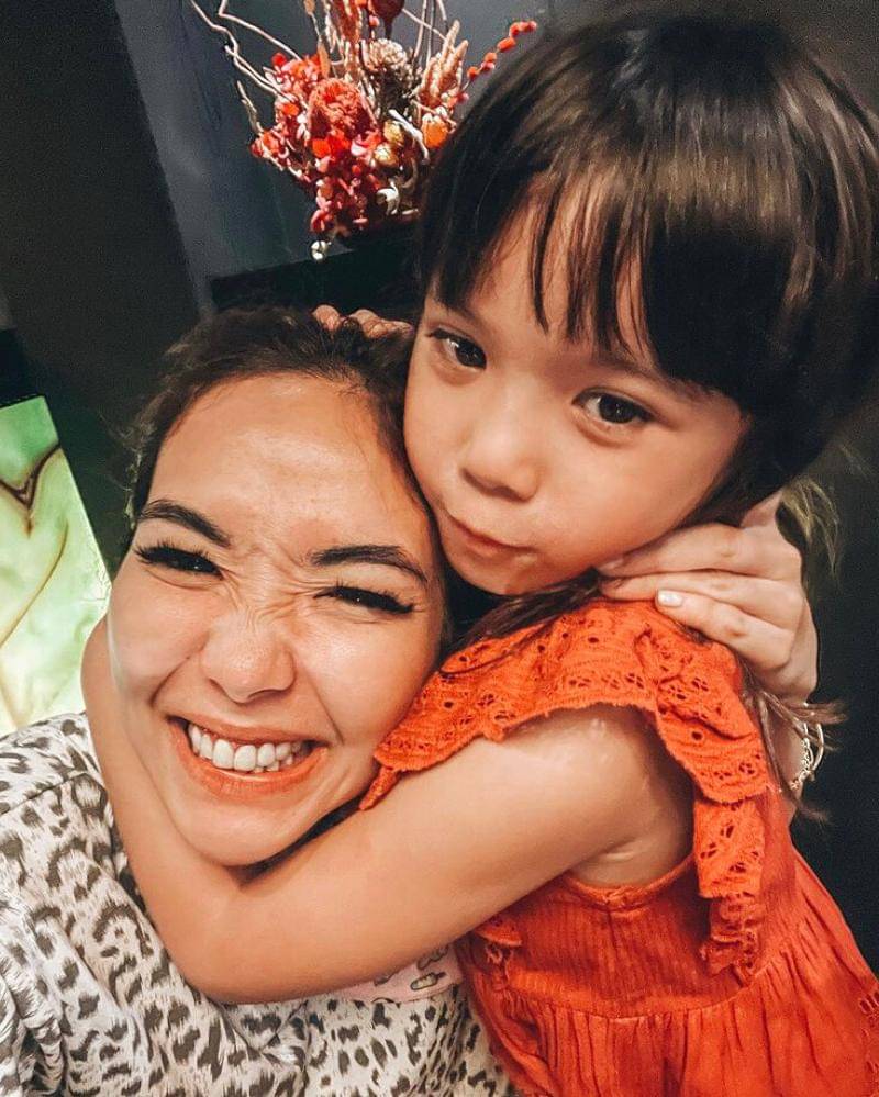 Instagram.com/gisel_la