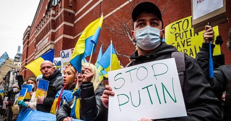 Pexels/Katie Godowski