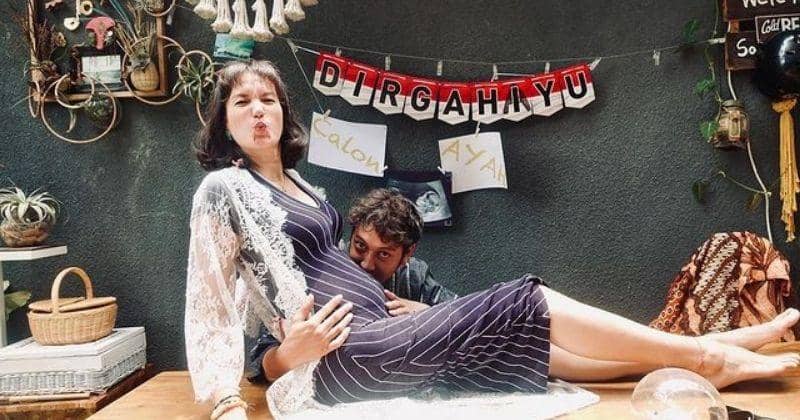 Instagram.com/nadinelist