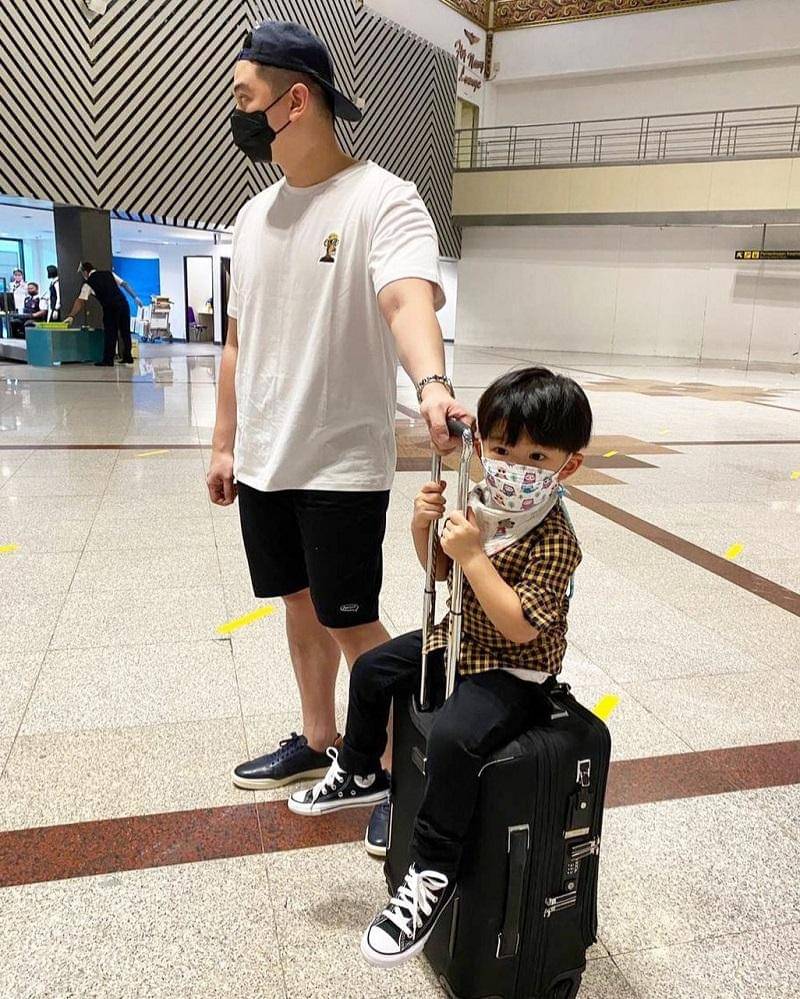 instagram.com/arnoldpo