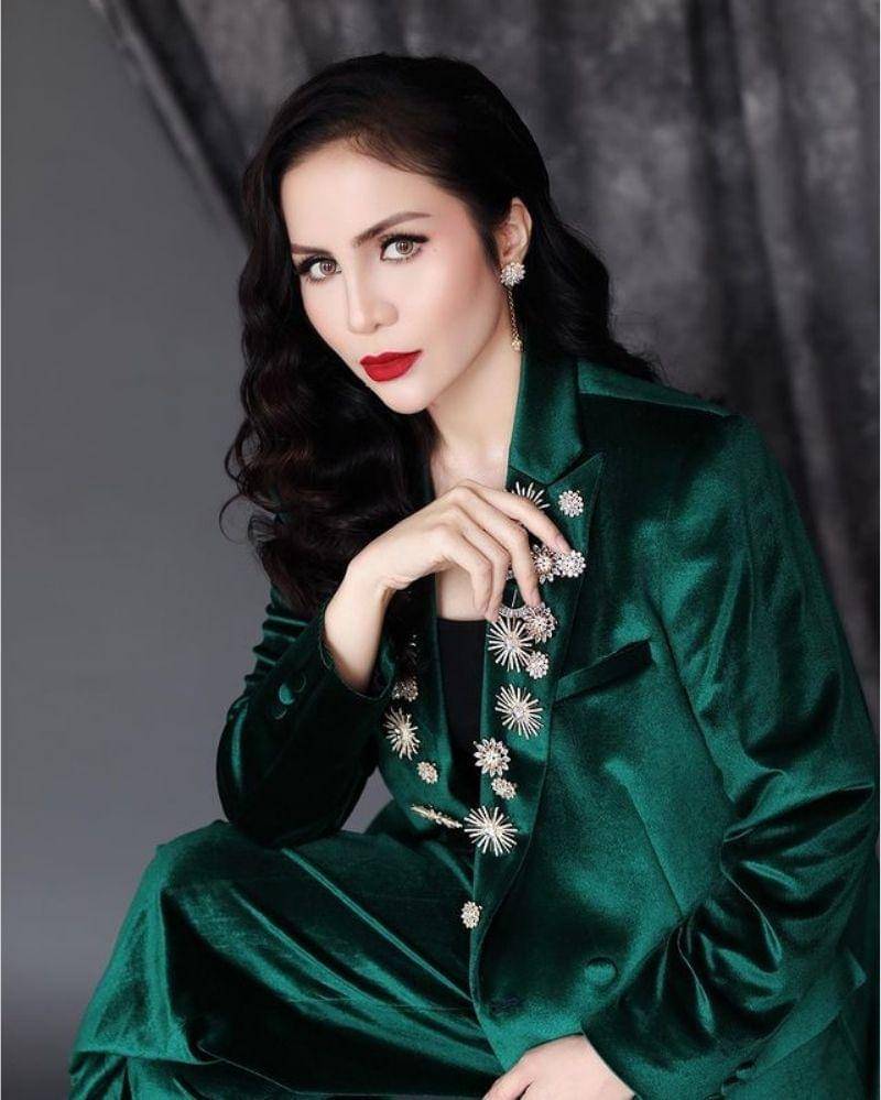 Instagram.com/therealmomogeisha