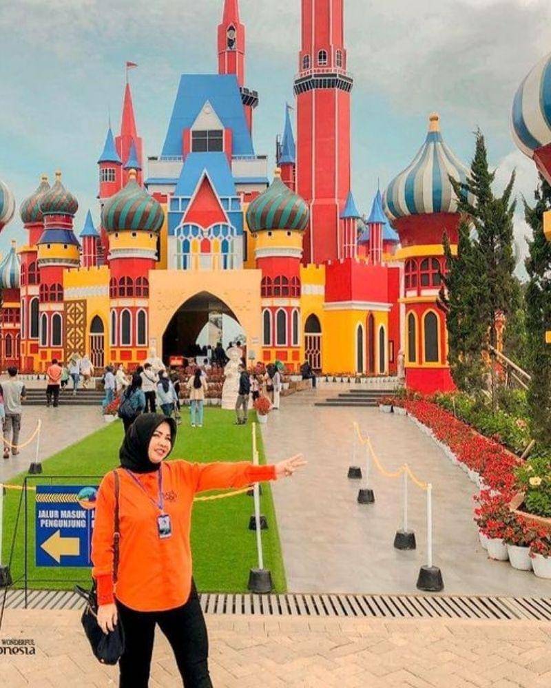 Instagram.com/florawisata_dcastello