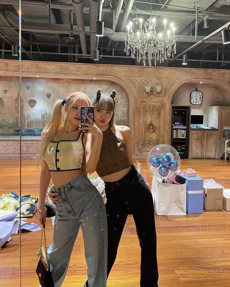 Instagram.com/roses_are_rosie